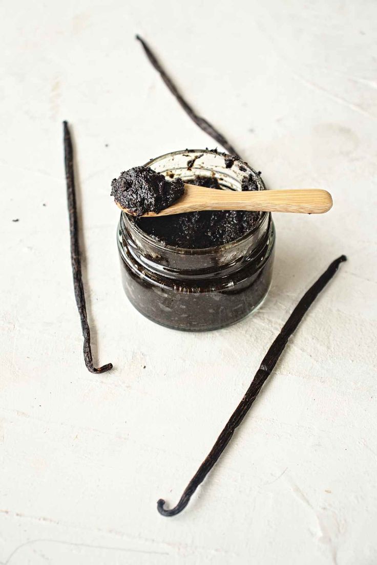 Premium Ugandan Vanilla Bean Paste – Pure, Aromatic & Gourmet Quality