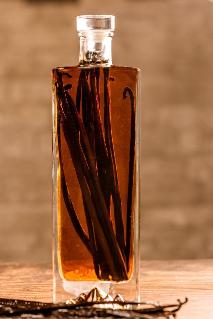 Pure Ugandan Vanilla Extract – Alcohol/Non Alcoholic-Based Gourmet Essence