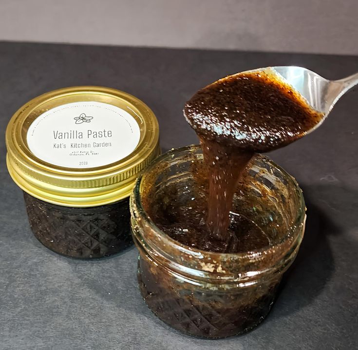 Premium Ugandan Vanilla Bean Paste – Pure, Aromatic & Gourmet Quality