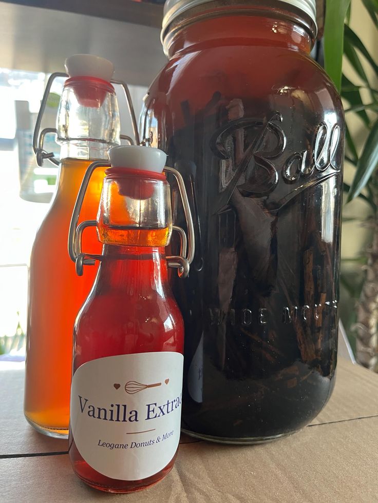 Pure Ugandan Vanilla Extract – Alcohol/Non Alcoholic-Based Gourmet Essence